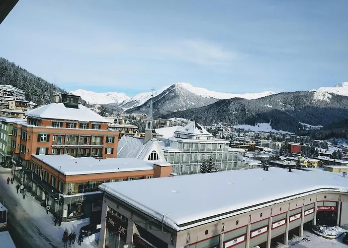 Апартаменти Holiday Apartment Davos Residence *